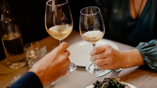 Thời điểm vàng để thưởng rượu vang – Bí quyết của người sành rượu