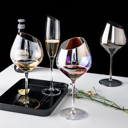 Vì Sao Cùng Một Chai Vang, Đổi Ly Lại Đổi Cả Hương Vị?