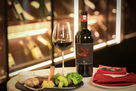 Chọn Rượu Vang Phù Hợp Cho Từng Món Ăn Ngày Tết